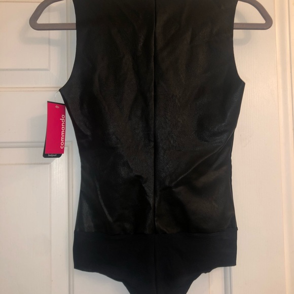 Commando FAUX LEATHER V-NECK BODYSUIT - Picture 4 of 4